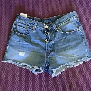 Levi’s 501 Denim Short Size W27 (High Waist)